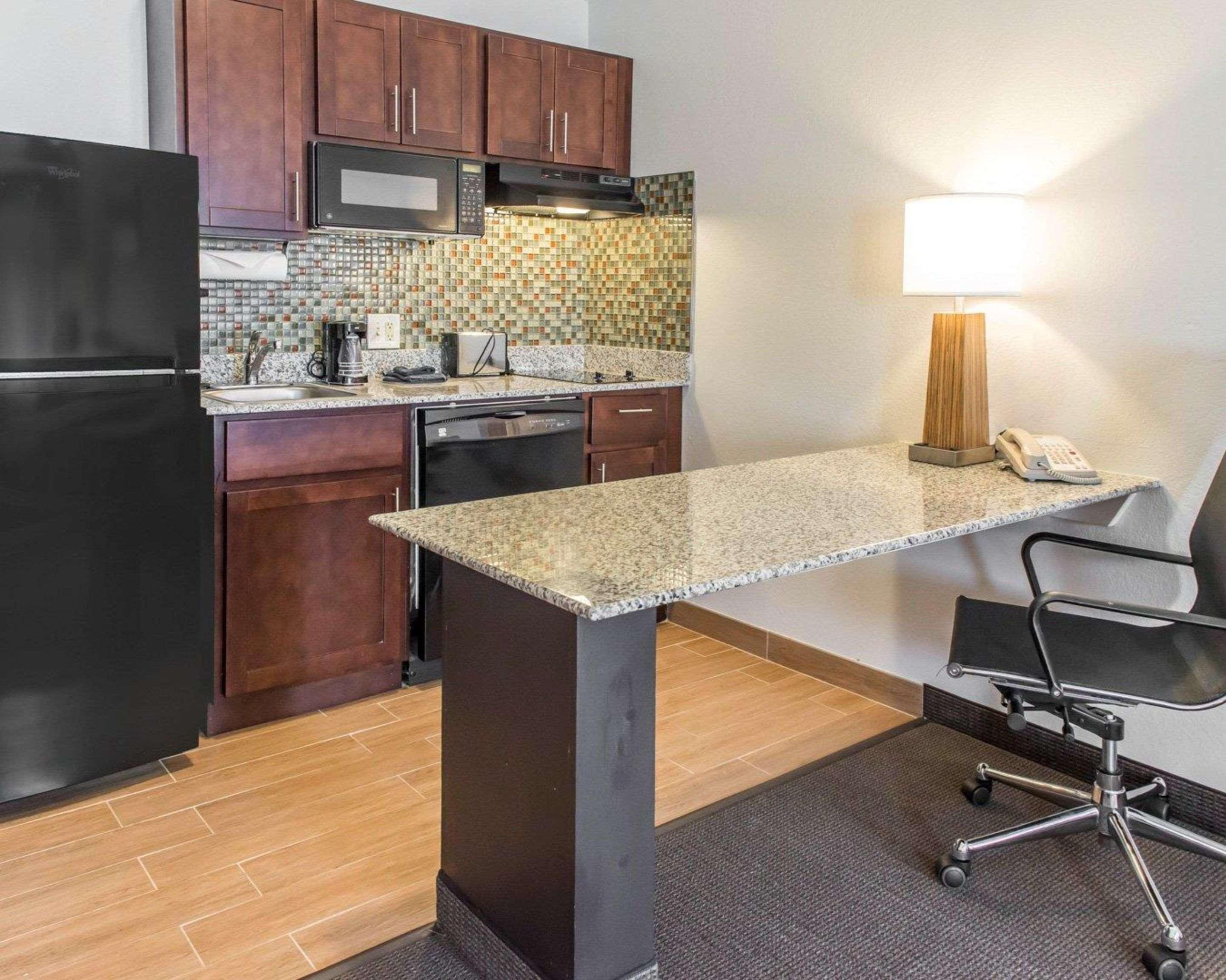 Mainstay Suites Pittsburgh Airport Robinson Township Exterior foto